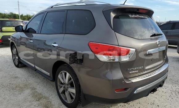 Acheter Neuf Voiture Nissan Pathfinder Marron à Badagry, État de Lagos Acheter Neuf Voiture Nissan Pathfinder Marron à Badagry, État de Lagos