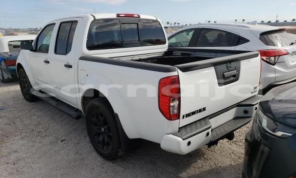 Buy New Nissan Frontier White Car in Badagry in Lagos State Buy New Nissan Frontier White Car in Badagry in Lagos State