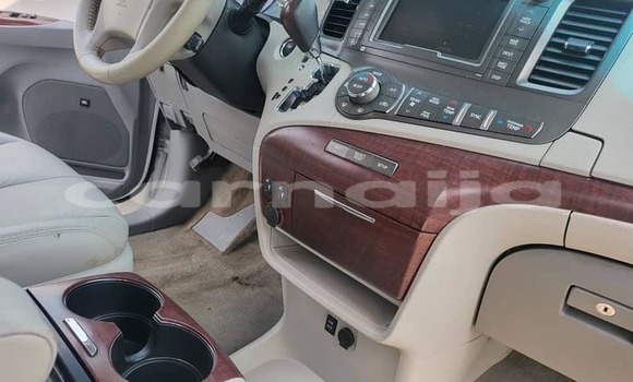 Acheter Occasion Voiture Toyota Sienna Blanc à Lagos, État de Lagos Acheter Occasion Voiture Toyota Sienna Blanc à Lagos, État de Lagos