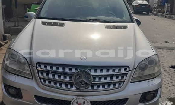Acheter Occasion Voiture Mercedes-Benz ML–Class Gris à Lagos, État de Lagos Acheter Occasion Voiture Mercedes-Benz ML–Class Gris à Lagos, État de Lagos