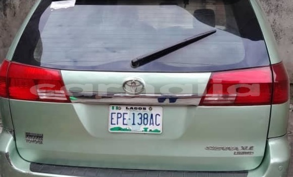 Acheter Occasion Voiture Toyota Sienna Vert à Lagos, État de Lagos Acheter Occasion Voiture Toyota Sienna Vert à Lagos, État de Lagos