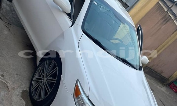 Acheter Occasion Voiture Toyota Camry Blanc à Lagos, État de Lagos