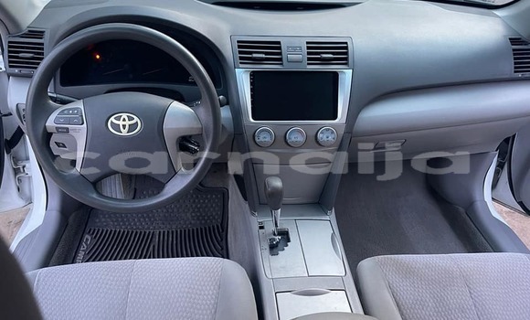 Acheter Occasion Voiture Toyota Camry Blanc à Lagos, État de Lagos Acheter Occasion Voiture Toyota Camry Blanc à Lagos, État de Lagos