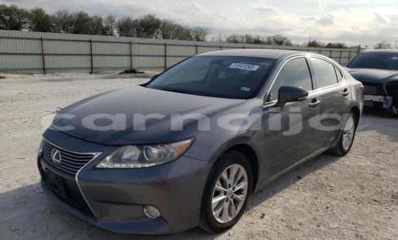 Buy New Lexus ES 300 Silver Car in Badagry in Lagos State Buy New Lexus ES 300 Silver Car in Badagry in Lagos State