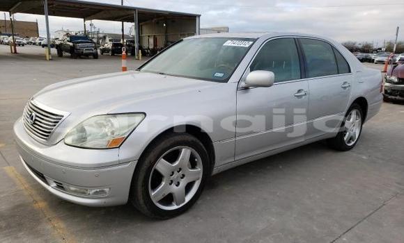 Buy New Lexus LS Silver Car in Badagry in Lagos State Buy New Lexus LS Silver Car in Badagry in Lagos State