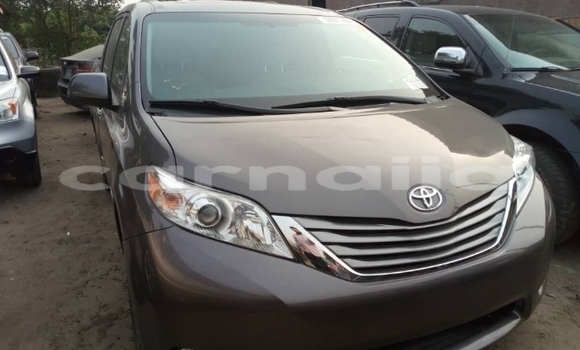 Acheter Neuf Voiture Toyota Sienna Autre à Nasarawa, État de Nasarawa Acheter Neuf Voiture Toyota Sienna Autre à Nasarawa, État de Nasarawa
