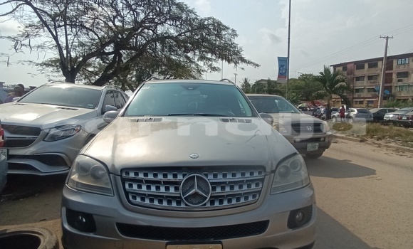 Buy Used Mercedes-Benz ML–Class Brown Car in Festac Town in Lagos State Buy Used Mercedes-Benz ML–Class Brown Car in Festac Town in Lagos State
