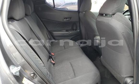Acheter Neuf Voiture Toyota C-HR Noir à Badagry, État de Lagos Acheter Neuf Voiture Toyota C-HR Noir à Badagry, État de Lagos