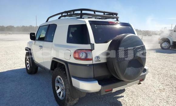 Buy New Toyota FJ Cruiser White Car in Badagry in Lagos State Buy New Toyota FJ Cruiser White Car in Badagry in Lagos State