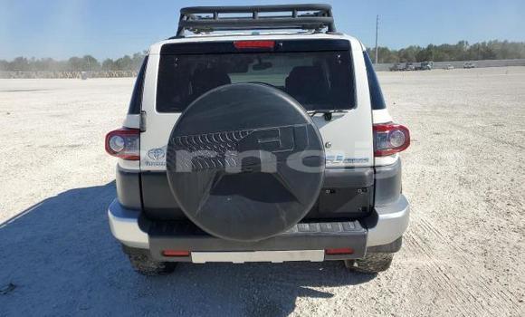 Buy New Toyota FJ Cruiser White Car in Badagry in Lagos State Buy New Toyota FJ Cruiser White Car in Badagry in Lagos State