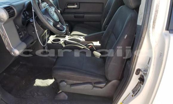 Buy New Toyota FJ Cruiser White Car in Badagry in Lagos State Buy New Toyota FJ Cruiser White Car in Badagry in Lagos State