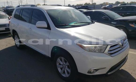 Acheter Neuf Voiture Toyota Highlander Blanc à Badagry, État de Lagos Acheter Neuf Voiture Toyota Highlander Blanc à Badagry, État de Lagos
