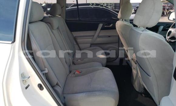 Buy New Toyota Highlander White Car in Badagry in Lagos State Buy New Toyota Highlander White Car in Badagry in Lagos State