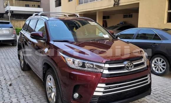 Acheter Occasion Voiture Toyota Highlander Rouge à Lagos, État de Lagos Acheter Occasion Voiture Toyota Highlander Rouge à Lagos, État de Lagos