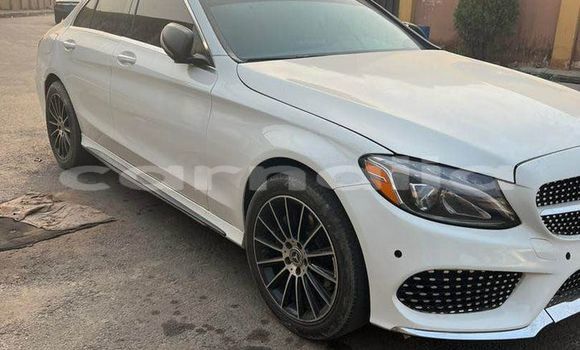 Acheter Occasion Voiture Mercedes-Benz C–Class Blanc à Lagos, État de Lagos