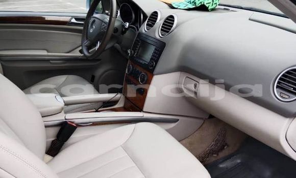 Acheter Occasion Voiture Mercedes-Benz ML–Class Bleu à Lagos, État de Lagos Acheter Occasion Voiture Mercedes-Benz ML–Class Bleu à Lagos, État de Lagos