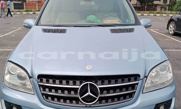 Acheter Occasion Voiture Mercedes-Benz ML–Class Bleu à Lagos, État de Lagos Acheter Occasion Voiture Mercedes-Benz ML–Class Bleu à Lagos, État de Lagos
