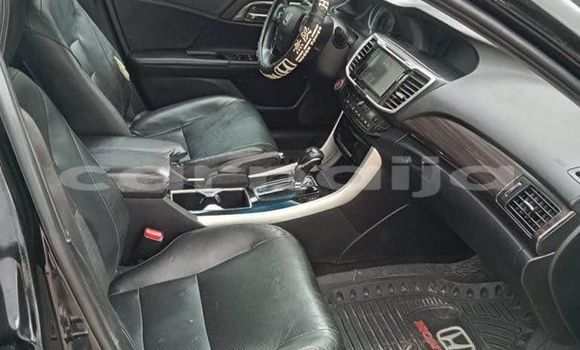 Acheter Occasion Voiture Honda Accord Noir à Lagos, État de Lagos Acheter Occasion Voiture Honda Accord Noir à Lagos, État de Lagos