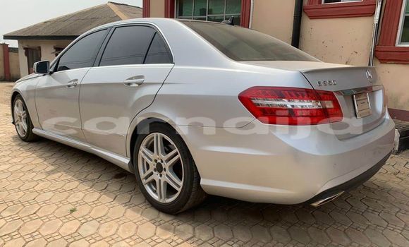 Acheter Occasion Voiture Mercedes-Benz E-klasse Gris à Lagos, État de Lagos Acheter Occasion Voiture Mercedes-Benz E-klasse Gris à Lagos, État de Lagos