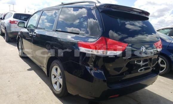Acheter Occasion Voiture Toyota Sienna Noir à Badagry, État de Lagos Acheter Occasion Voiture Toyota Sienna Noir à Badagry, État de Lagos