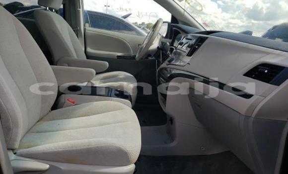 Acheter Occasion Voiture Toyota Sienna Noir à Badagry, État de Lagos Acheter Occasion Voiture Toyota Sienna Noir à Badagry, État de Lagos