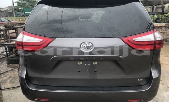 Buy Used Toyota Sienna Black Car in Lagos in Lagos State Buy Used Toyota Sienna Black Car in Lagos in Lagos State