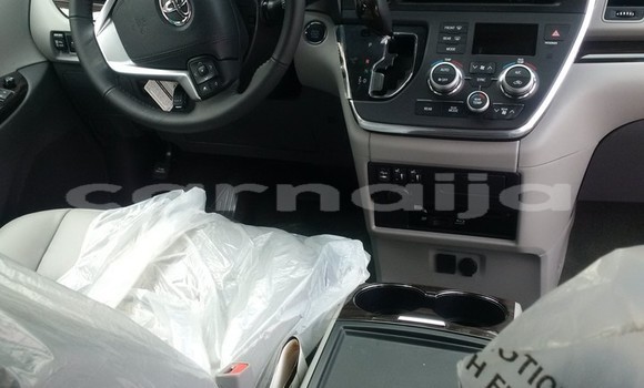 Acheter Occasion Voiture Toyota Sienna Noir à Lagos, État de Lagos Acheter Occasion Voiture Toyota Sienna Noir à Lagos, État de Lagos