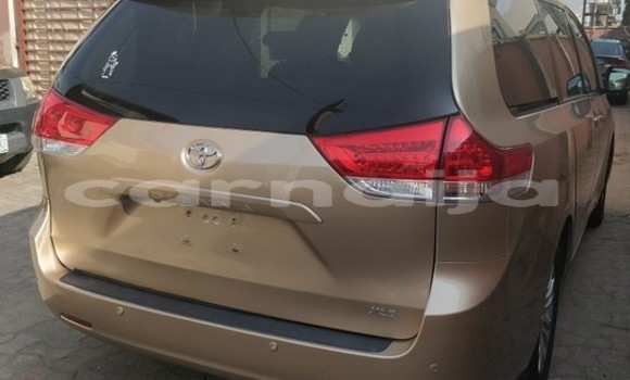 Acheter Occasion Voiture Toyota Sienna Marron à Lagos, État de Lagos Acheter Occasion Voiture Toyota Sienna Marron à Lagos, État de Lagos