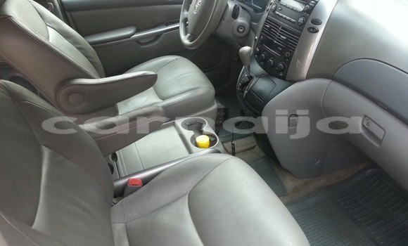 Acheter Occasion Voiture Toyota Sienna Gris à Lagos, État de Lagos Acheter Occasion Voiture Toyota Sienna Gris à Lagos, État de Lagos