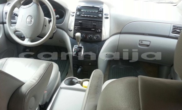 Acheter Occasion Voiture Toyota Sienna Gris à Lagos, État de Lagos Acheter Occasion Voiture Toyota Sienna Gris à Lagos, État de Lagos