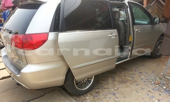 Acheter Occasion Voiture Toyota Sienna Gris à Lagos, État de Lagos Acheter Occasion Voiture Toyota Sienna Gris à Lagos, État de Lagos