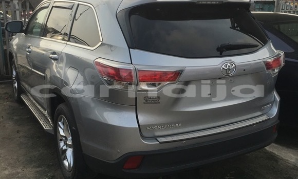 Acheter Occasion Voiture Toyota Highlander Gris à Lagos, État de Lagos Acheter Occasion Voiture Toyota Highlander Gris à Lagos, État de Lagos
