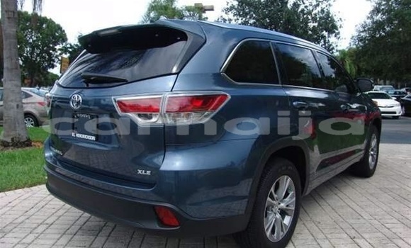 Acheter Occasion Voiture Toyota Highlander Bleu à Lagos, État de Lagos Acheter Occasion Voiture Toyota Highlander Bleu à Lagos, État de Lagos