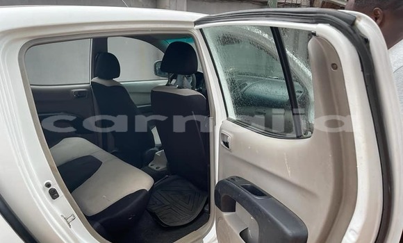 Buy Used Mitsubishi L200 White Car in Anambra in Anambra Buy Used Mitsubishi L200 White Car in Anambra in Anambra