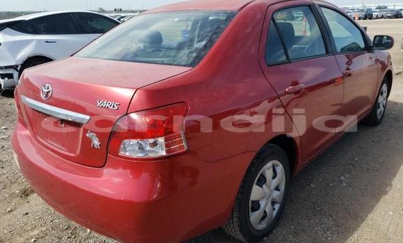 Acheter Import Voiture Toyota Yaris Rouge à Lagos, État de Lagos Acheter Import Voiture Toyota Yaris Rouge à Lagos, État de Lagos