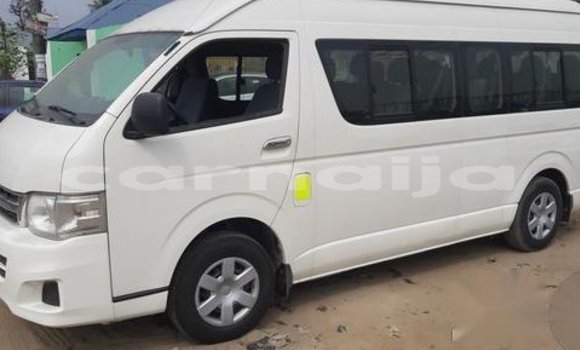Acheter Import Voiture Toyota Hiace Blanc à Kano, État de Kano Acheter Import Voiture Toyota Hiace Blanc à Kano, État de Kano