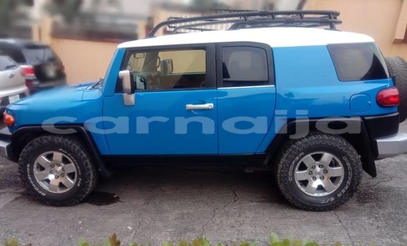 Buy Used Toyota FJ Cruiser Blue Car in Ikeja in Lagos State Buy Used Toyota FJ Cruiser Blue Car in Ikeja in Lagos State