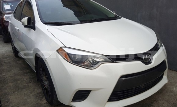 Buy Used Toyota Corolla White Car in Lagos in Lagos State