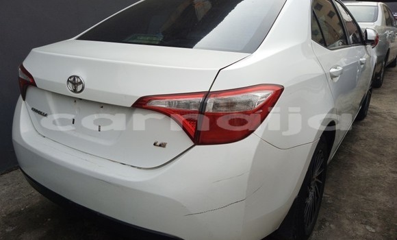 Acheter Occasion Voiture Toyota Corolla Blanc à Lagos, État de Lagos Acheter Occasion Voiture Toyota Corolla Blanc à Lagos, État de Lagos
