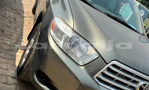 Buy Used Toyota Highlander Green Car in Abuja in Lagos State Buy Used Toyota Highlander Green Car in Abuja in Lagos State