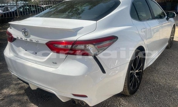 Buy Used Toyota Camry White Car in Abuja in Lagos State Buy Used Toyota Camry White Car in Abuja in Lagos State
