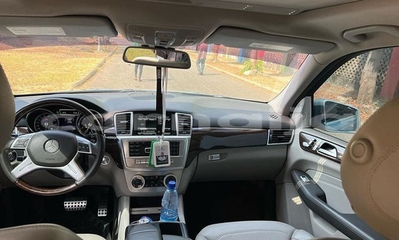 Acheter Occasion Voiture Mercedes-Benz ML–Class Gris à Abuja, État de Lagos Acheter Occasion Voiture Mercedes-Benz ML–Class Gris à Abuja, État de Lagos