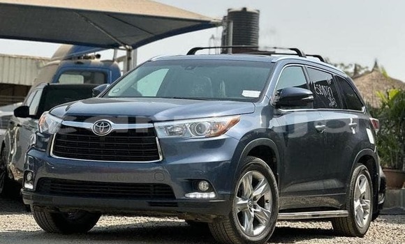 Acheter Occasion Voiture Toyota Highlander Bleu à Abuja, État de Lagos
