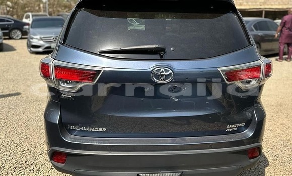 Acheter Occasion Voiture Toyota Highlander Bleu à Abuja, État de Lagos Acheter Occasion Voiture Toyota Highlander Bleu à Abuja, État de Lagos