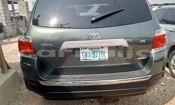 Buy Used Toyota Highlander Green Car in Abuja in Lagos State Buy Used Toyota Highlander Green Car in Abuja in Lagos State