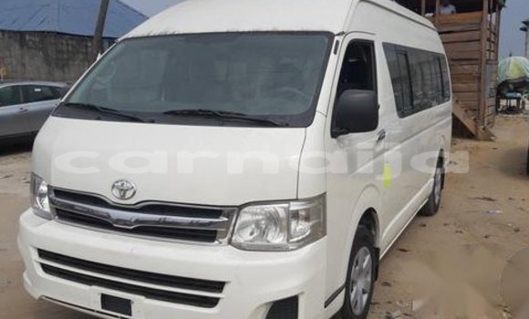 Acheter Import Voiture Toyota Hiace Blanc à Kano, État de Kano Acheter Import Voiture Toyota Hiace Blanc à Kano, État de Kano