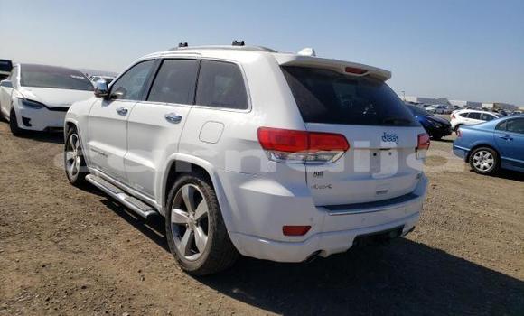 Buy New Jeep Grand Cherokee White Car in Badagry in Lagos State Buy New Jeep Grand Cherokee White Car in Badagry in Lagos State