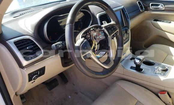 Buy New Jeep Grand Cherokee White Car in Badagry in Lagos State Buy New Jeep Grand Cherokee White Car in Badagry in Lagos State