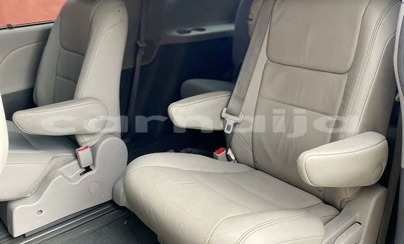 Acheter Occasion Voiture Toyota Sienna Noir à Lagos, État de Lagos Acheter Occasion Voiture Toyota Sienna Noir à Lagos, État de Lagos