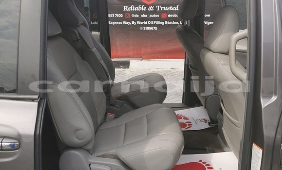 Acheter Occasion Voiture Toyota Sienna Noir à Lagos, État de Lagos Acheter Occasion Voiture Toyota Sienna Noir à Lagos, État de Lagos